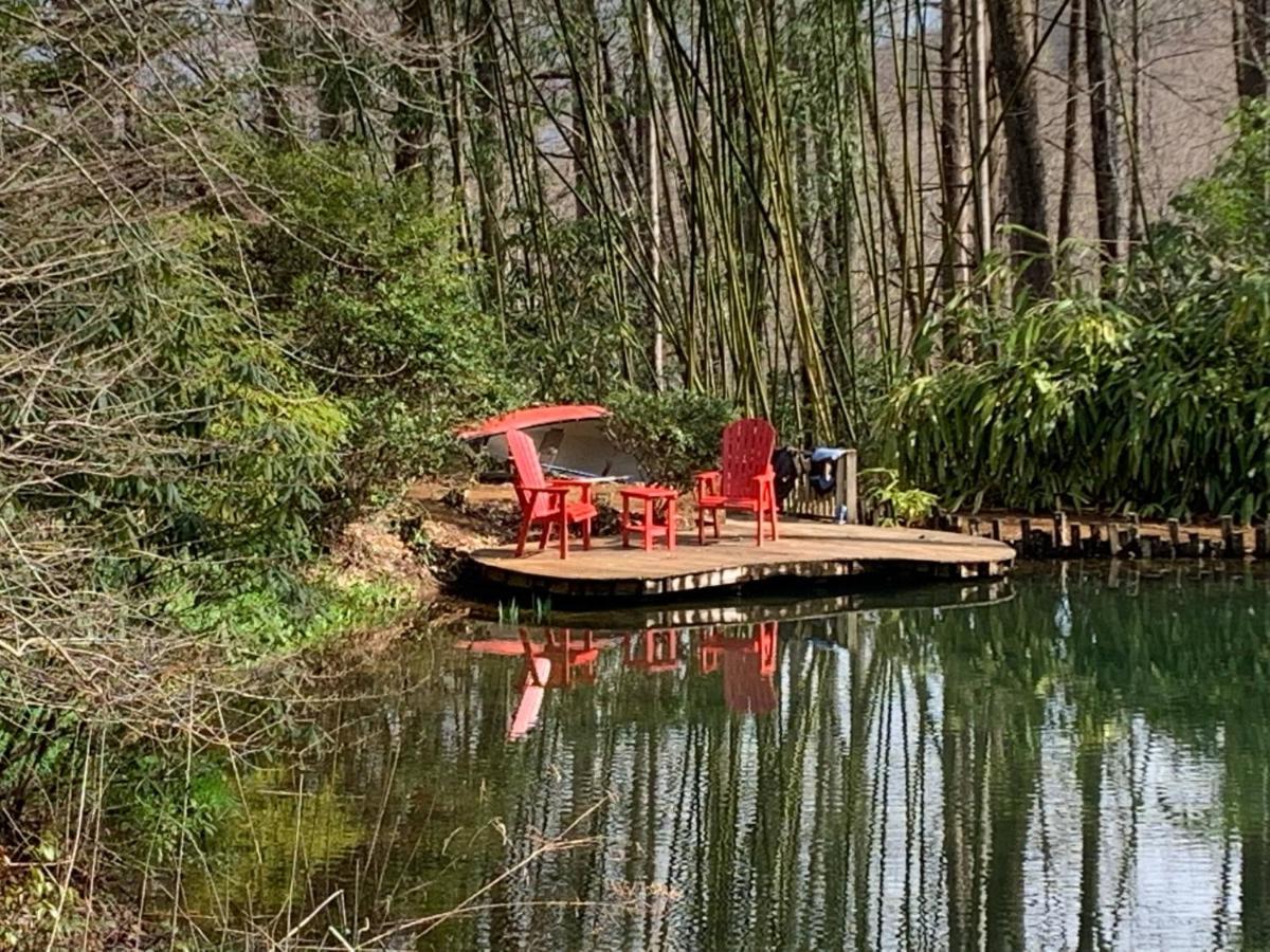 Hideaway At Harvest Moon Pension Sylva Buitenkant foto