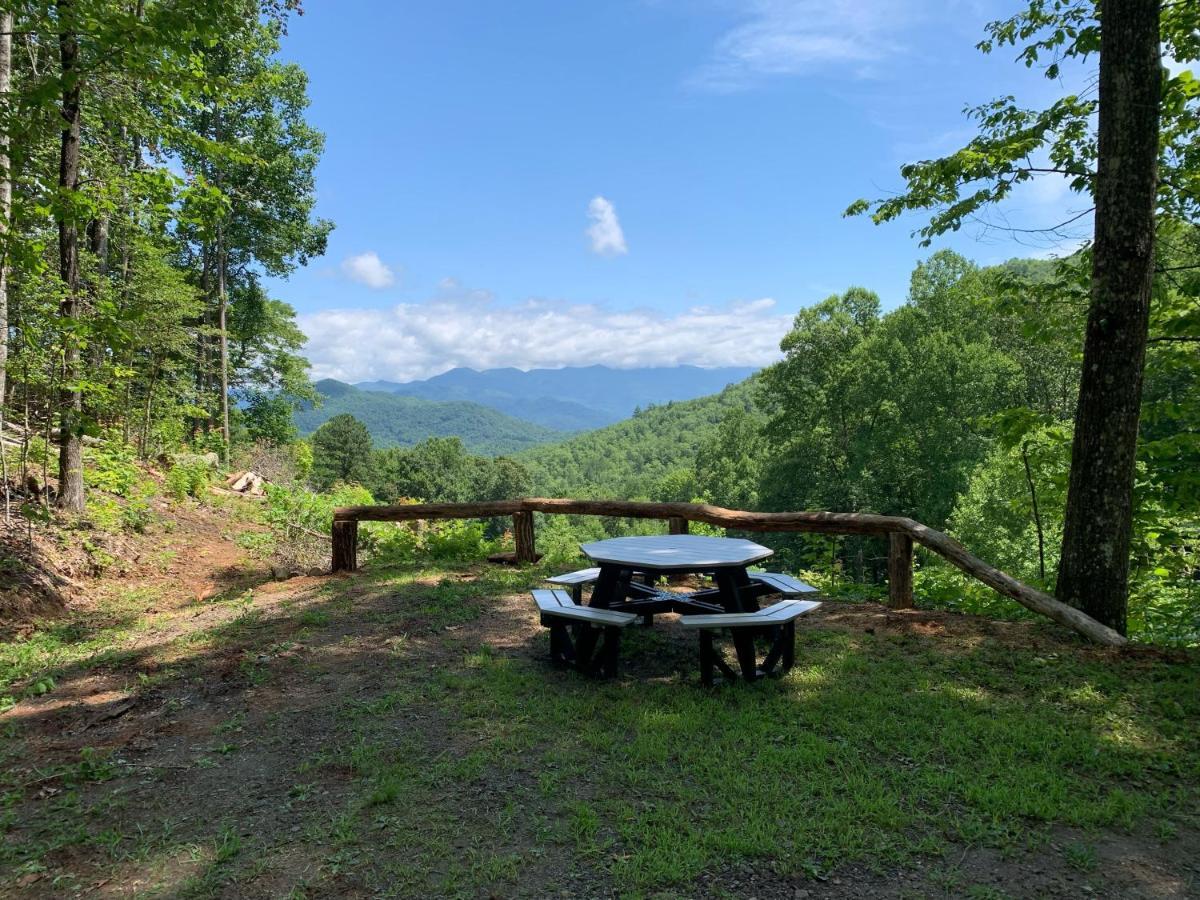 Hideaway At Harvest Moon Pension Sylva Buitenkant foto